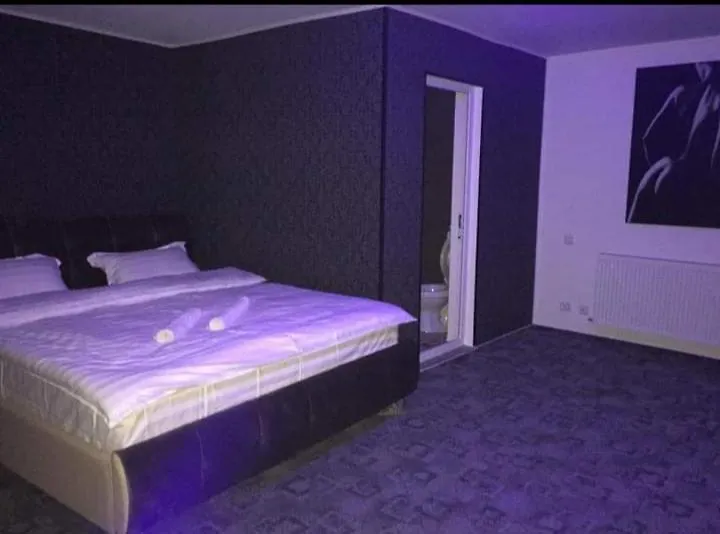 Ely'S Mansion-24H Check-In Bed & Breakfast Bucureşti